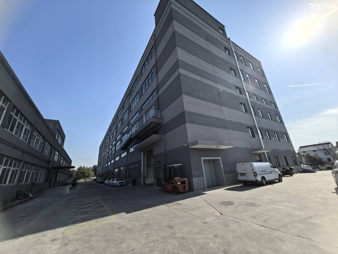 无中介 出租常熟董浜2900平厂房 适合纺织 面料 圆机 经编 轻工业 仓库等