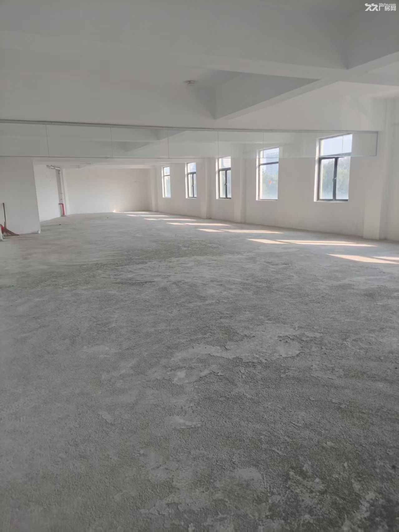 出租宁波江北孔浦二楼360平米临街厂房办公楼