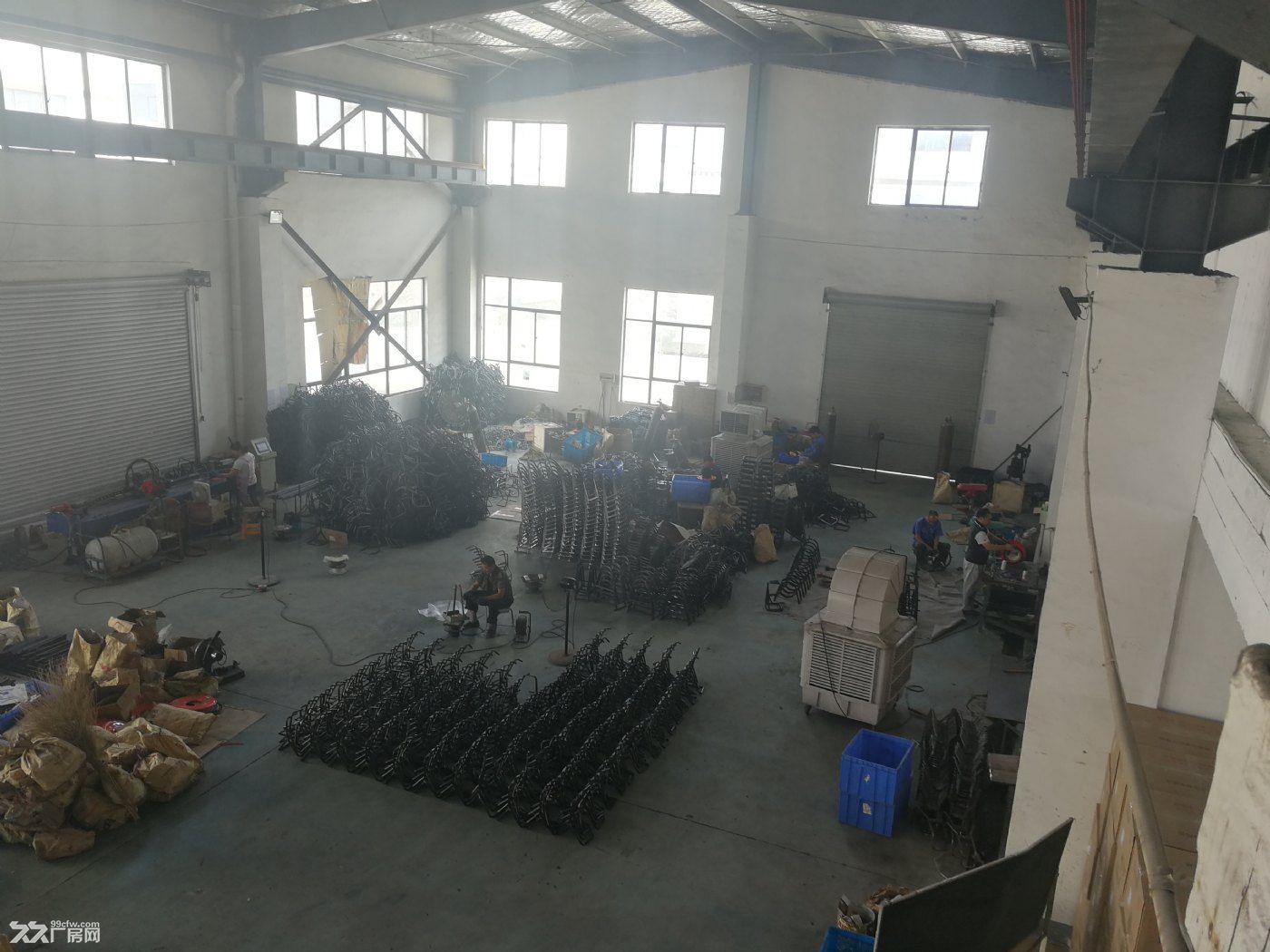 具城 D9 栋厂房出租,位置优越,总面积4000平方米,空间充裕,配备 5 吨行 - 2