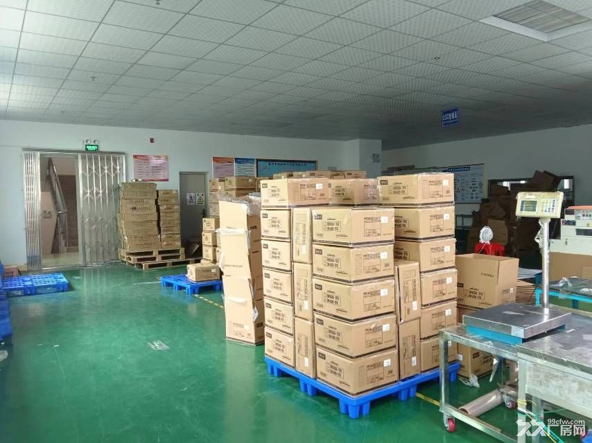 小金口柏岗附近园区二楼800平现成装修标准厂房出租： - 8