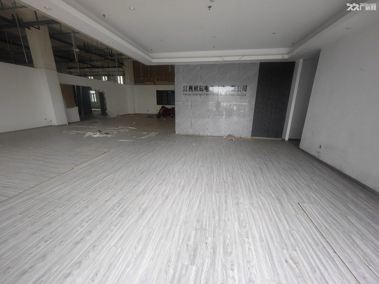 南昌市青山湖区昌东工业区义坊路LED示范园新出一楼1590平米厂房出租 - 3