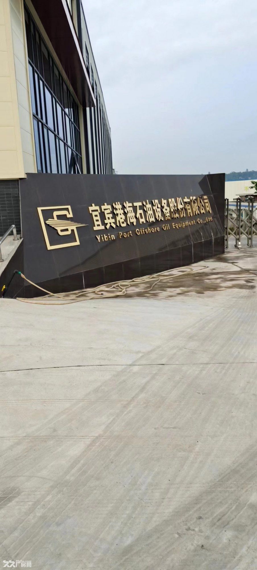 在美丽的罗龙工业园区内环境和政商好