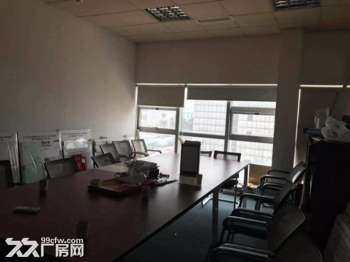亦庄荣昌东街地铁站300平米研发办公出租2.4块