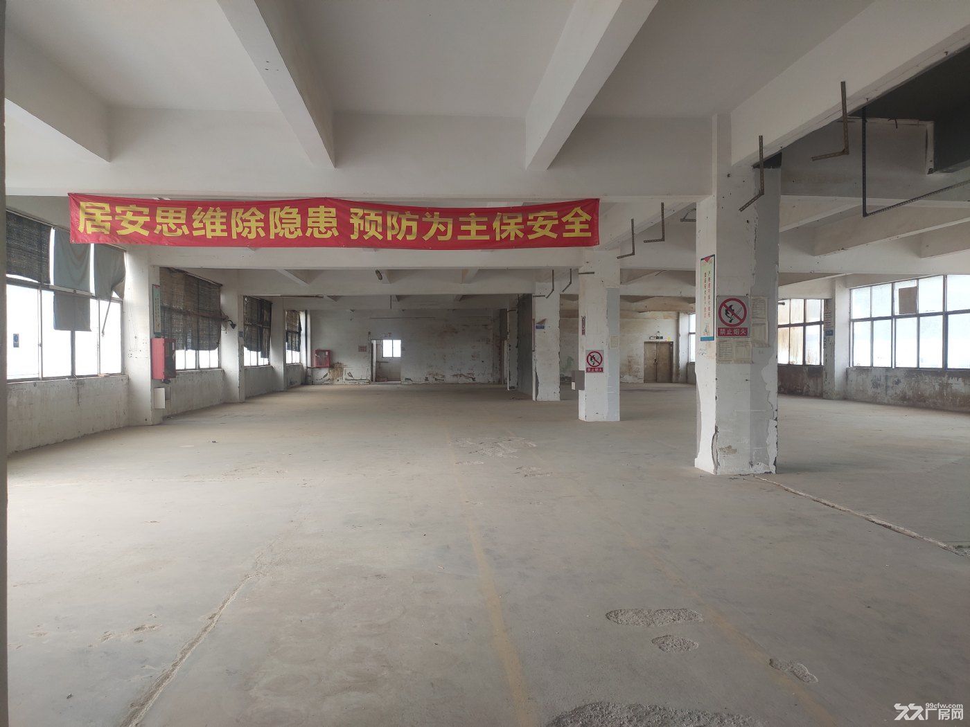 石岩上屋地铁口整层1500平办公厂房出租 - 5
