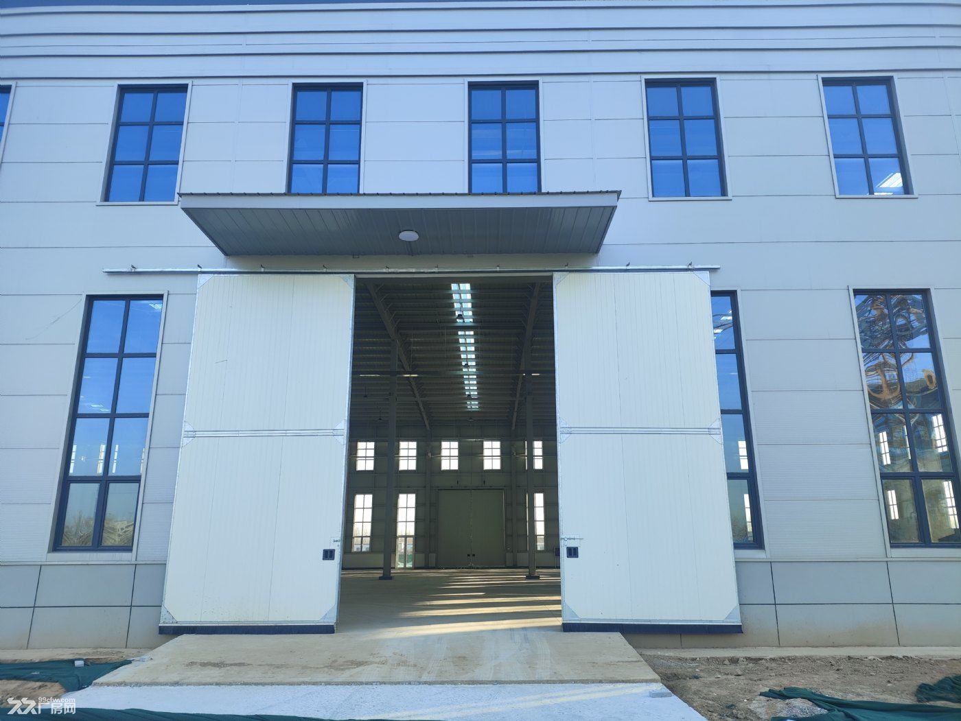 高新区松桂大街高标准厂房出售，层高13米 - 4