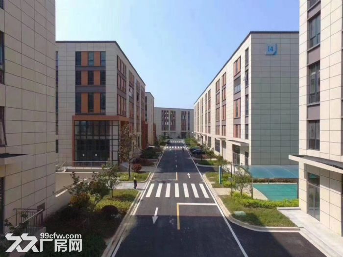 雅创高科 厂房简单实用 带牛腿