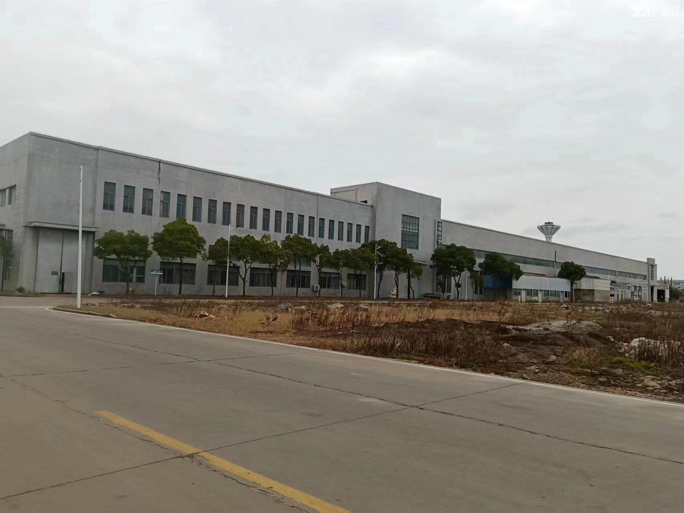 出售慈溪观海卫主路旁土地2亩厂房2000平方