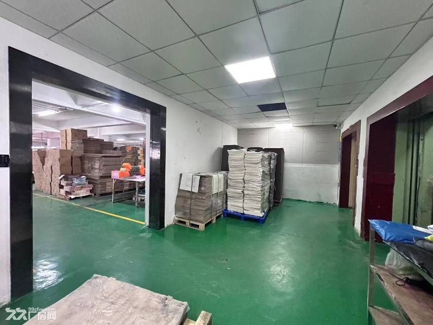深圳布吉地铁口附近精装修厂房1000㎡出租