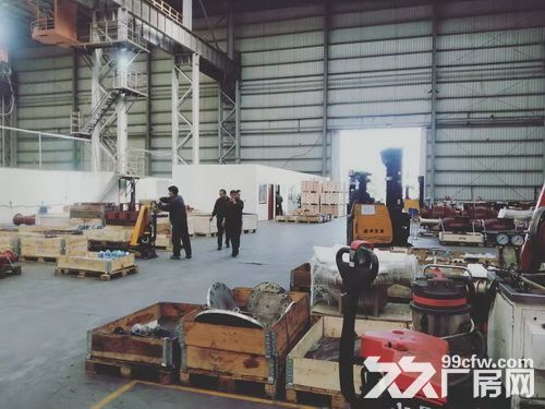 唯亭一楼4500平标准厂房 层高16米 有行车