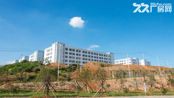 东莞市清溪镇２０００平方米钢架厂房出租