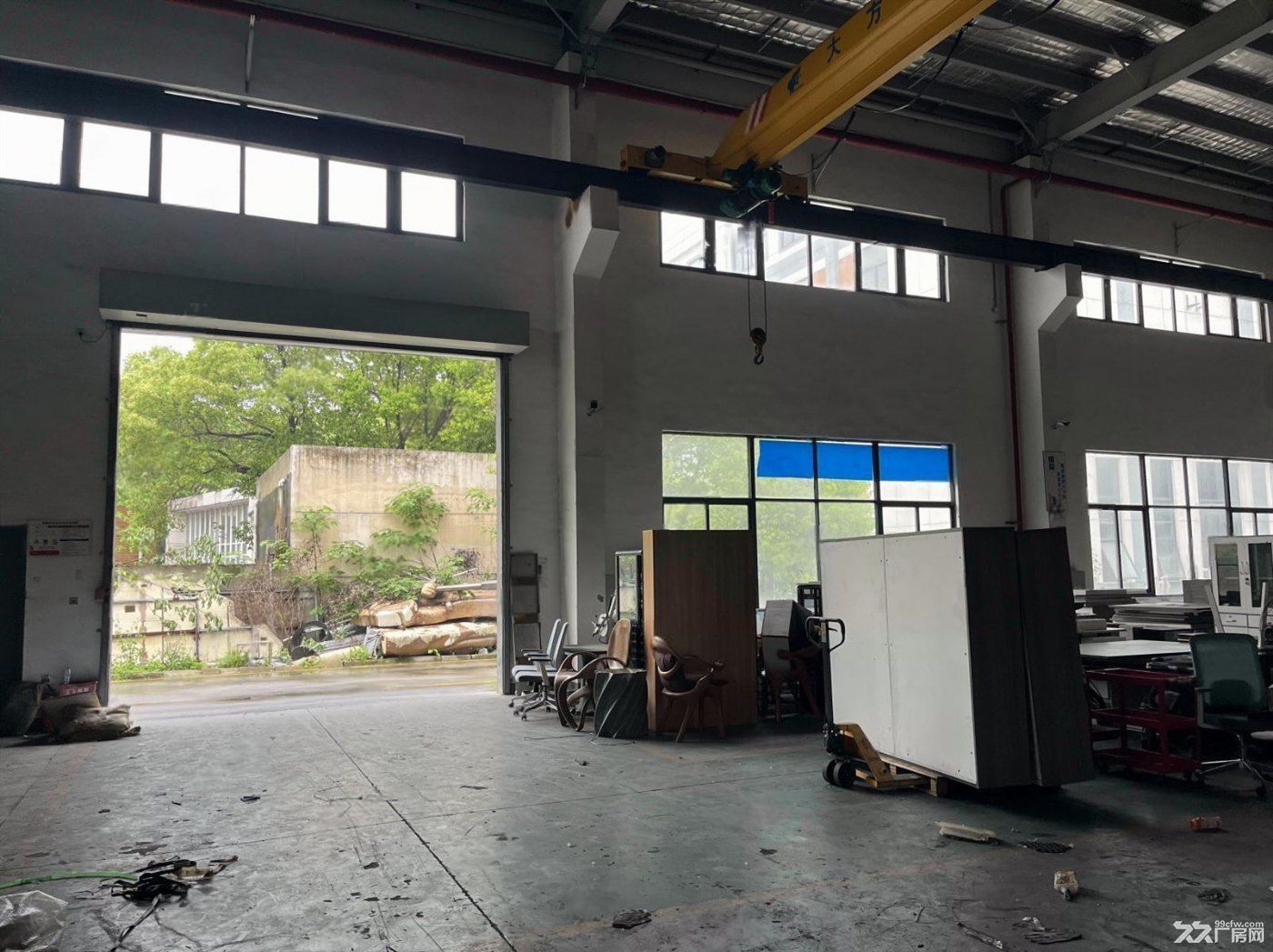 免；：出租昆山花桥标准工业厂房，高度 9 米有行车，门55 - 3