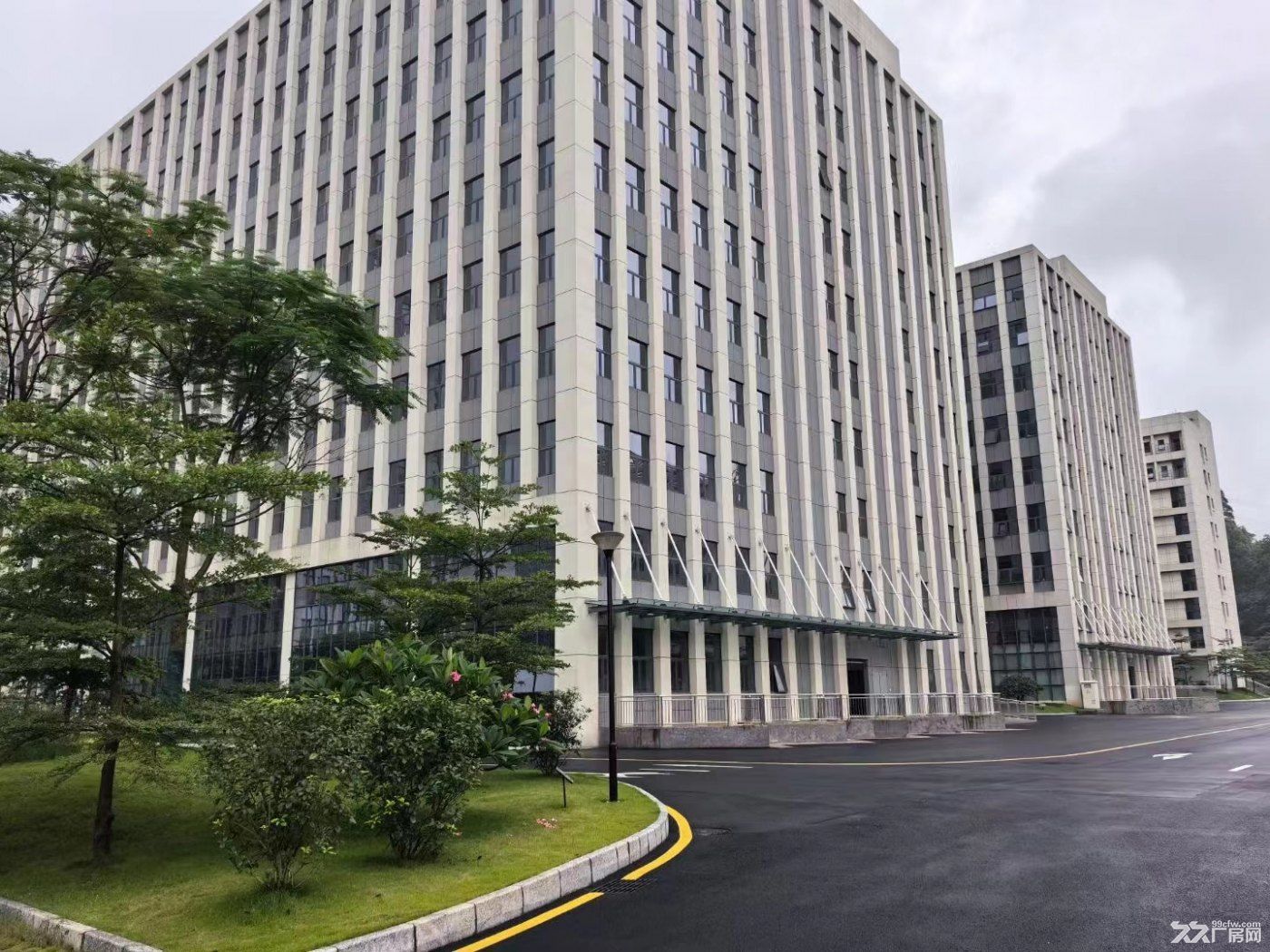 深圳坪地高桥新出单层70000平独门独院厂房出租 - 4