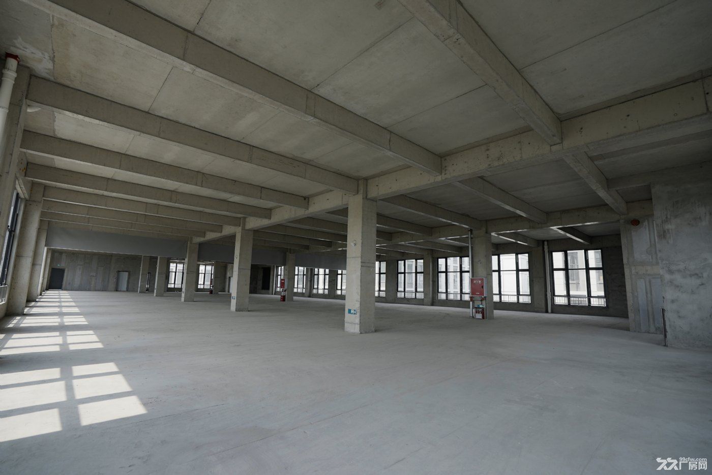 出售地铁口新建3200平独栋厂房,交通便利,可办产证 - 6