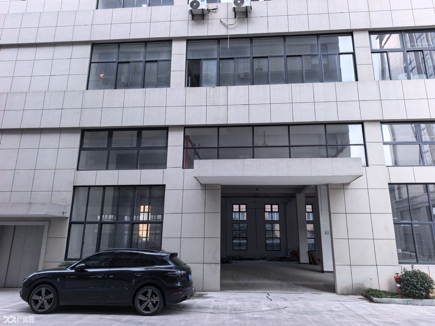 德清 2200㎡、一层 7.2m、二层 4.5m、可办环评、大车好进；选 “厂房 - 8