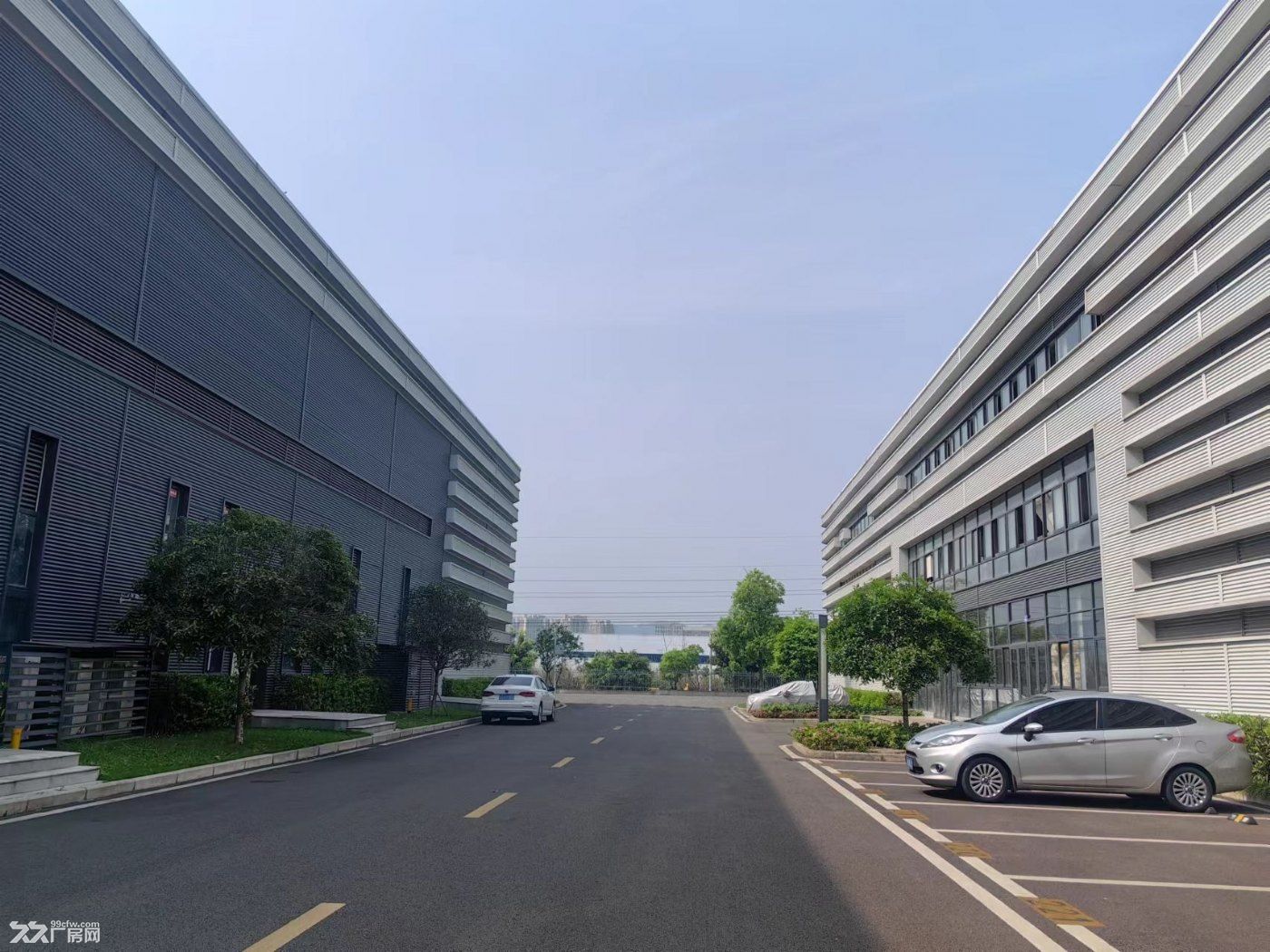 高新区大学城,1400㎡起租单层钢构现房