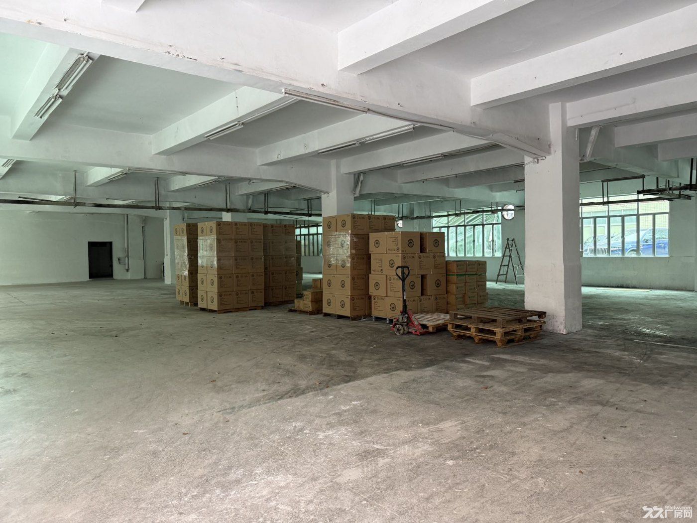 石岩街道独门独院1-4层共3500平 - 5