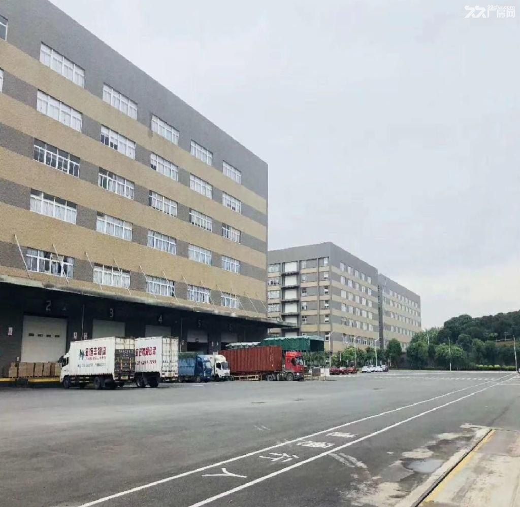 深圳平湖独门独院M1厂房8756平米出售