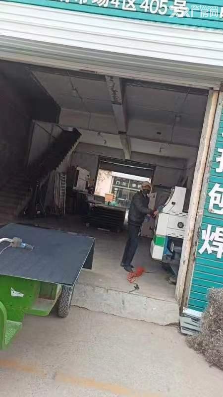 出租黄台不锈钢市场内厂房仓库可做商铺门头，施工车间，货物仓库！