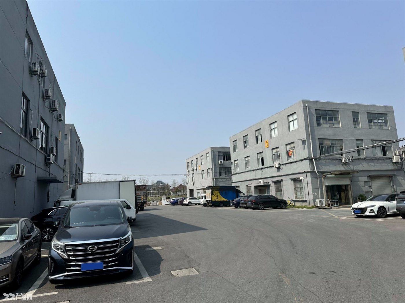 房东直租；：上海嘉定黄渡嘉松北路8223号 房东直招2000平独栋厂房 - 3