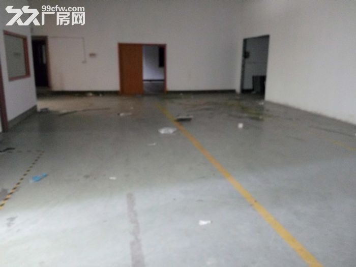 开发区20000平方米厂房仓库出租 有平台，场地大，半挂车随 - 4