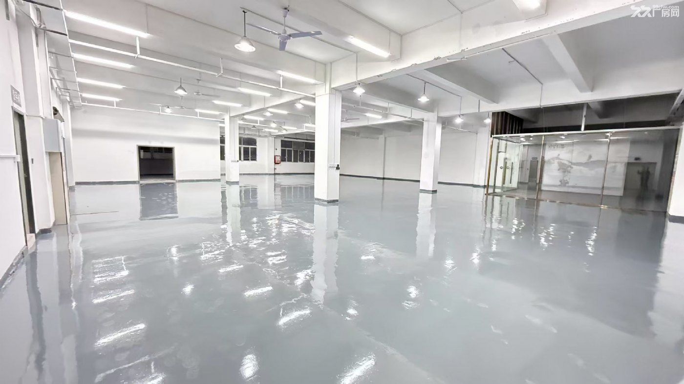 龙华大型工业区一楼1100平厂房出租