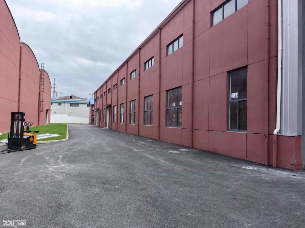 招商黄渡新出104厂房仓库22000平方层高14米配套多部行车 - 4