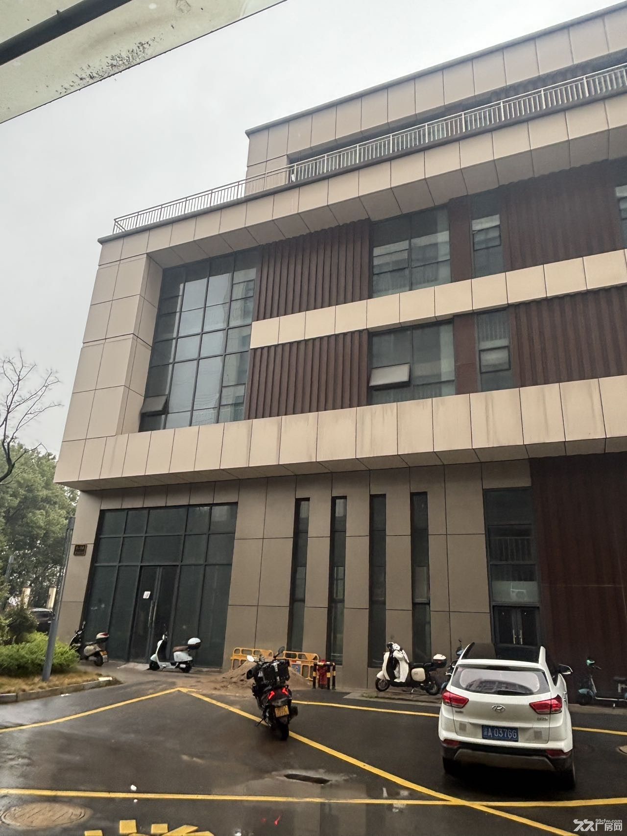 独栋别墅类型,可办公可仓储