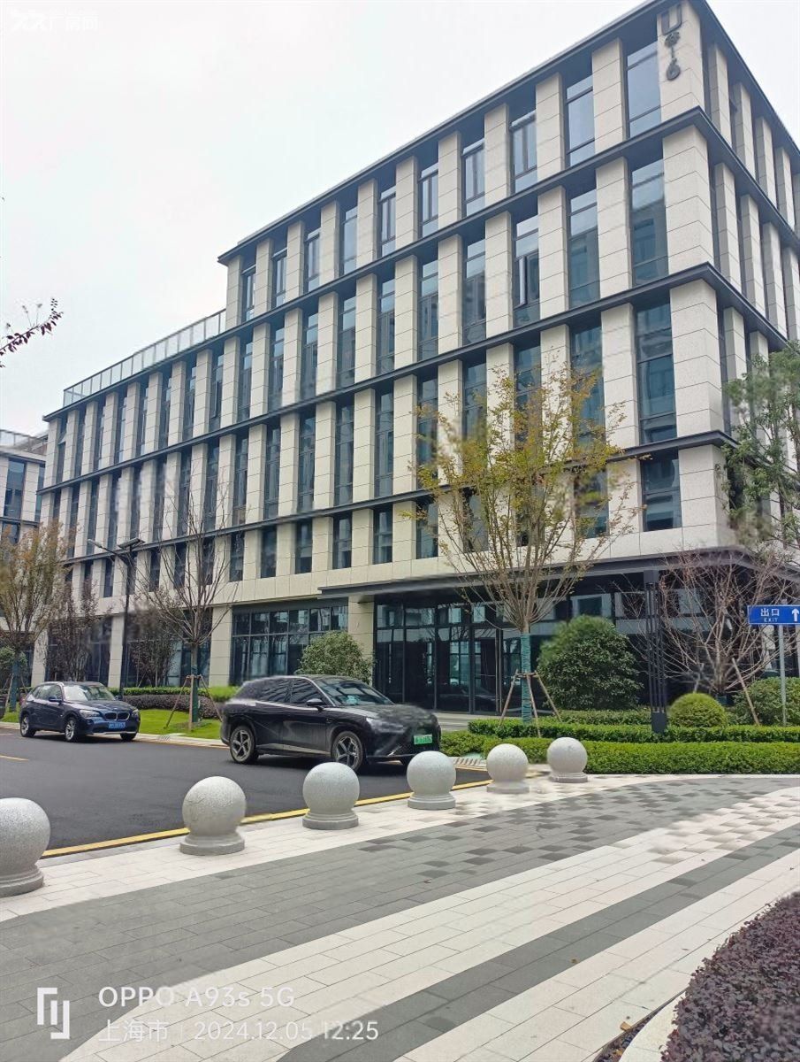 房东出租::安亭汽车城新出带露台花园独栋厂房3500平 - 2
