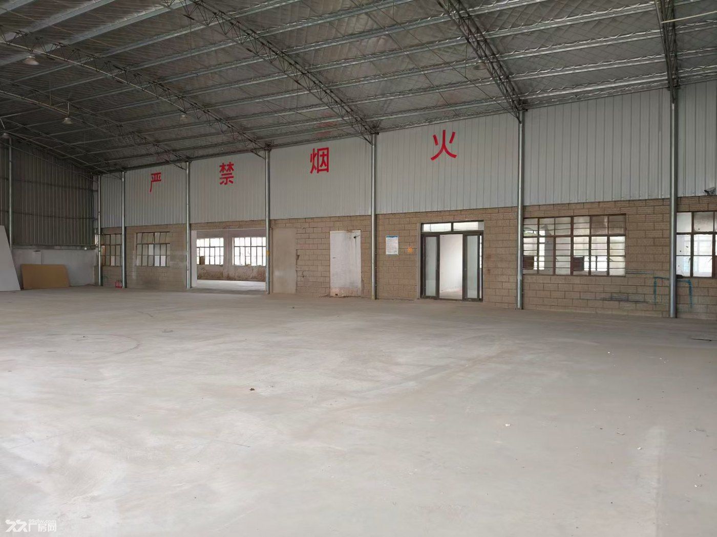 奉贤独门独院1000平带3亩空地出租可以展览搭建木托盘废品回收 - 4