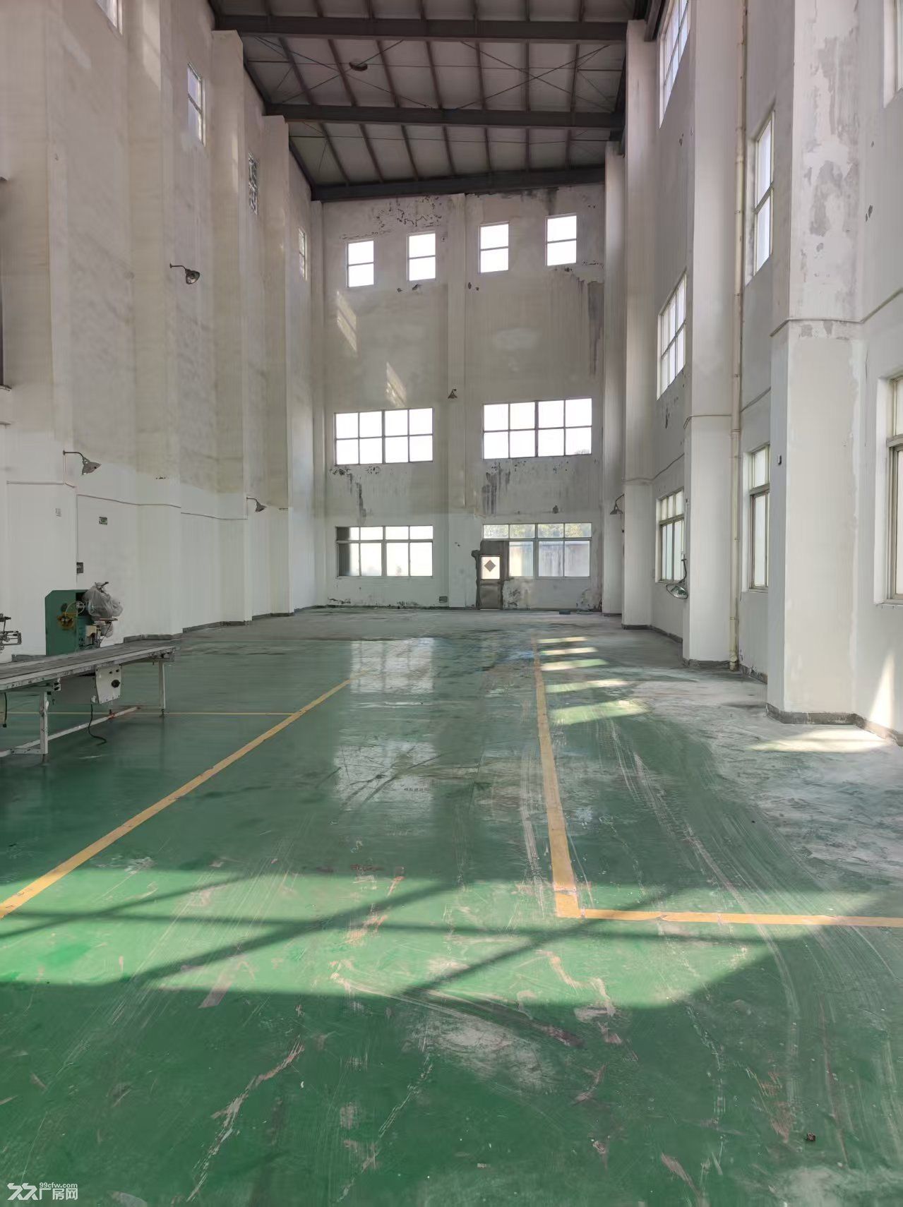川沙400平厂房出租高14米可搭建隔层中间无立柱一手房东