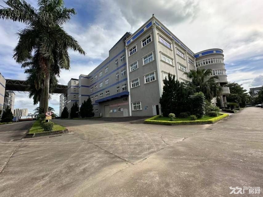 光明区新湖街道中山大学附近独门独院厂房5000平