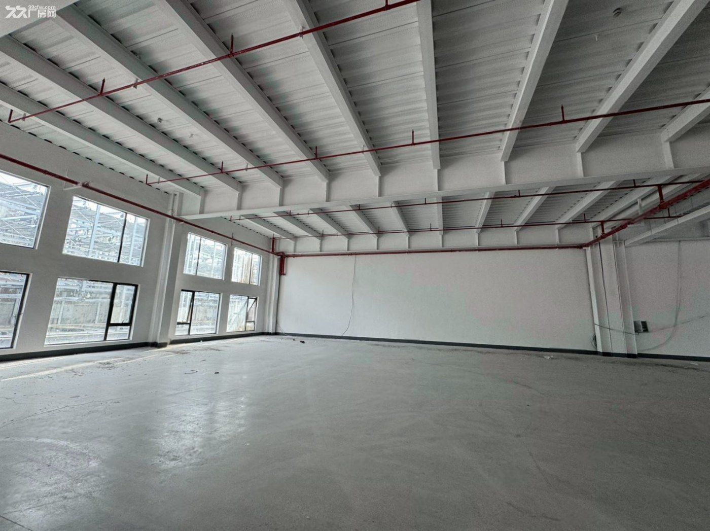 免;:曹安公路路边 2千平可做展示面,可分割,适合展厅汽车4s店 - 8
