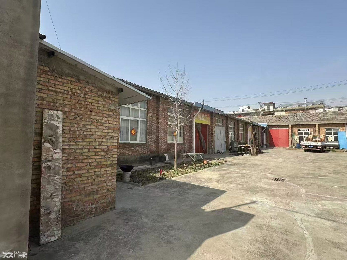 个人厂房出租,占地3400平方 使用2400