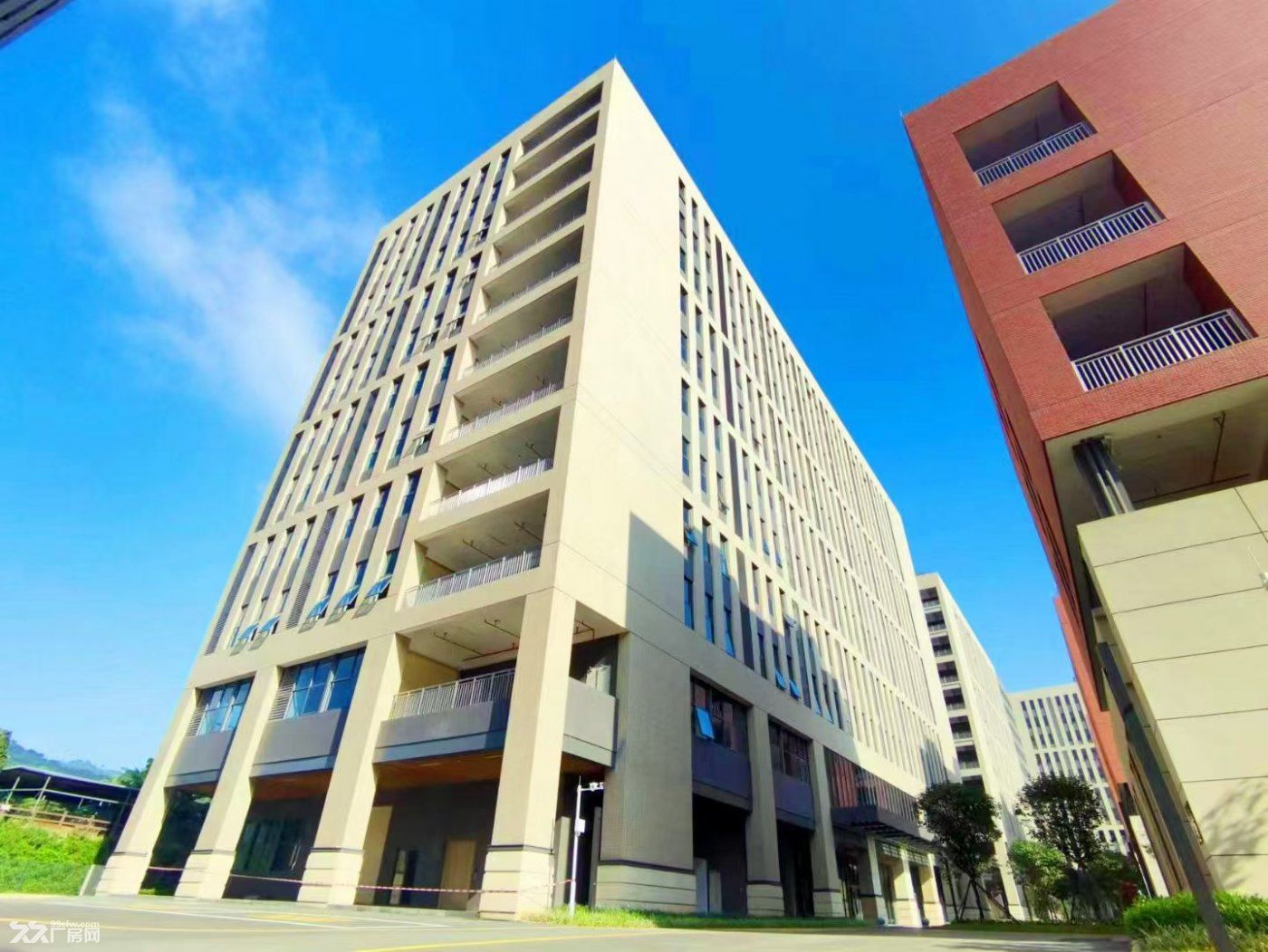 深圳观澜新出新建全新厂房出租20万方可 分租1000平起 - 3