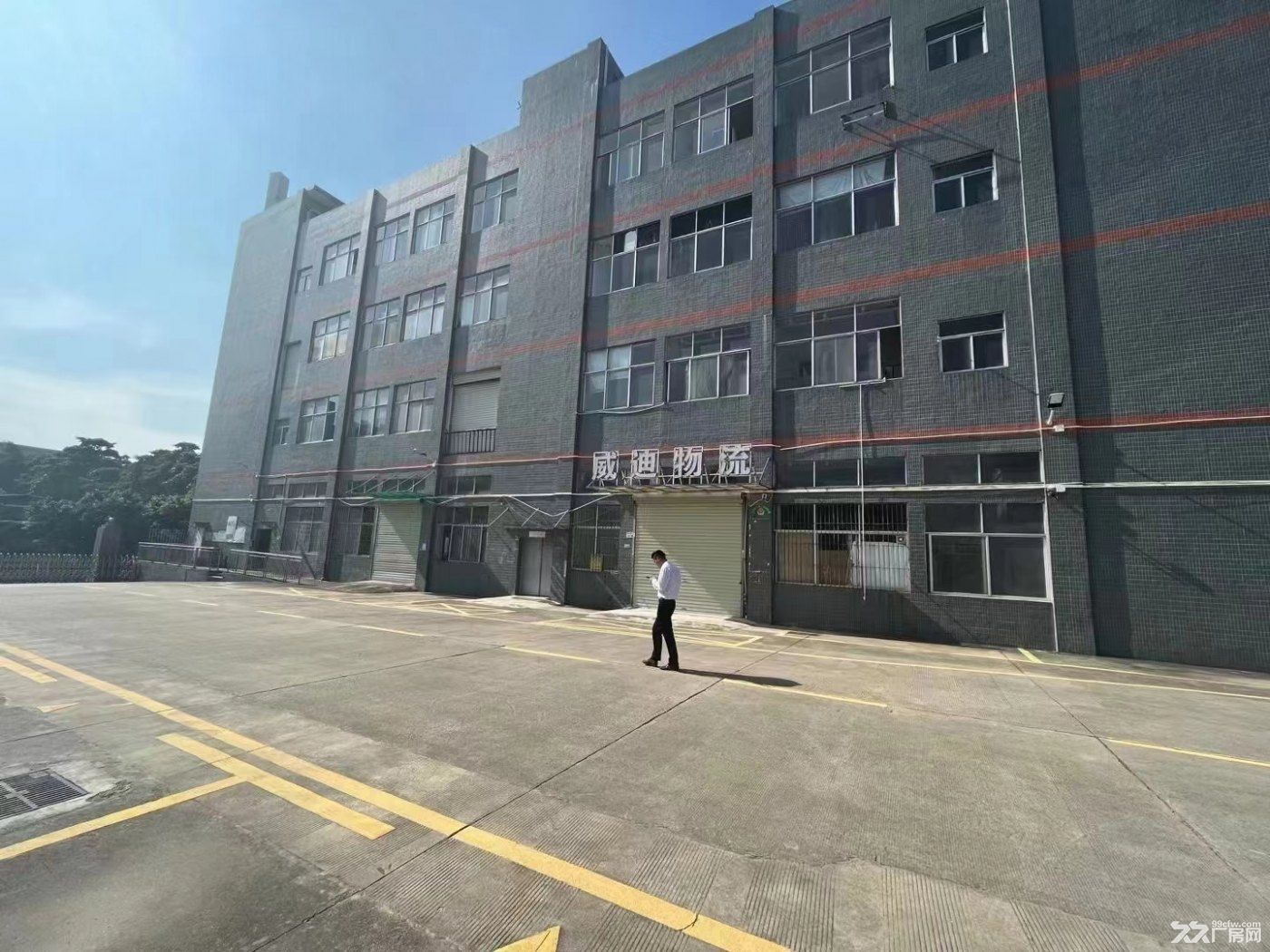 深圳布吉李朗20000平独院红本厂房出售 - 2