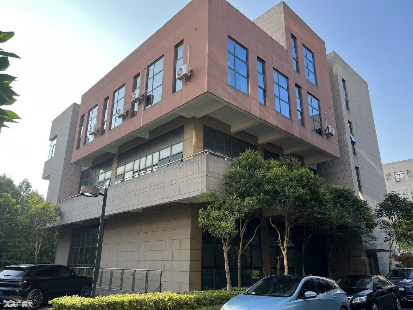 上海市长兴岛海洋装备产业园厂房一、二层房东直租