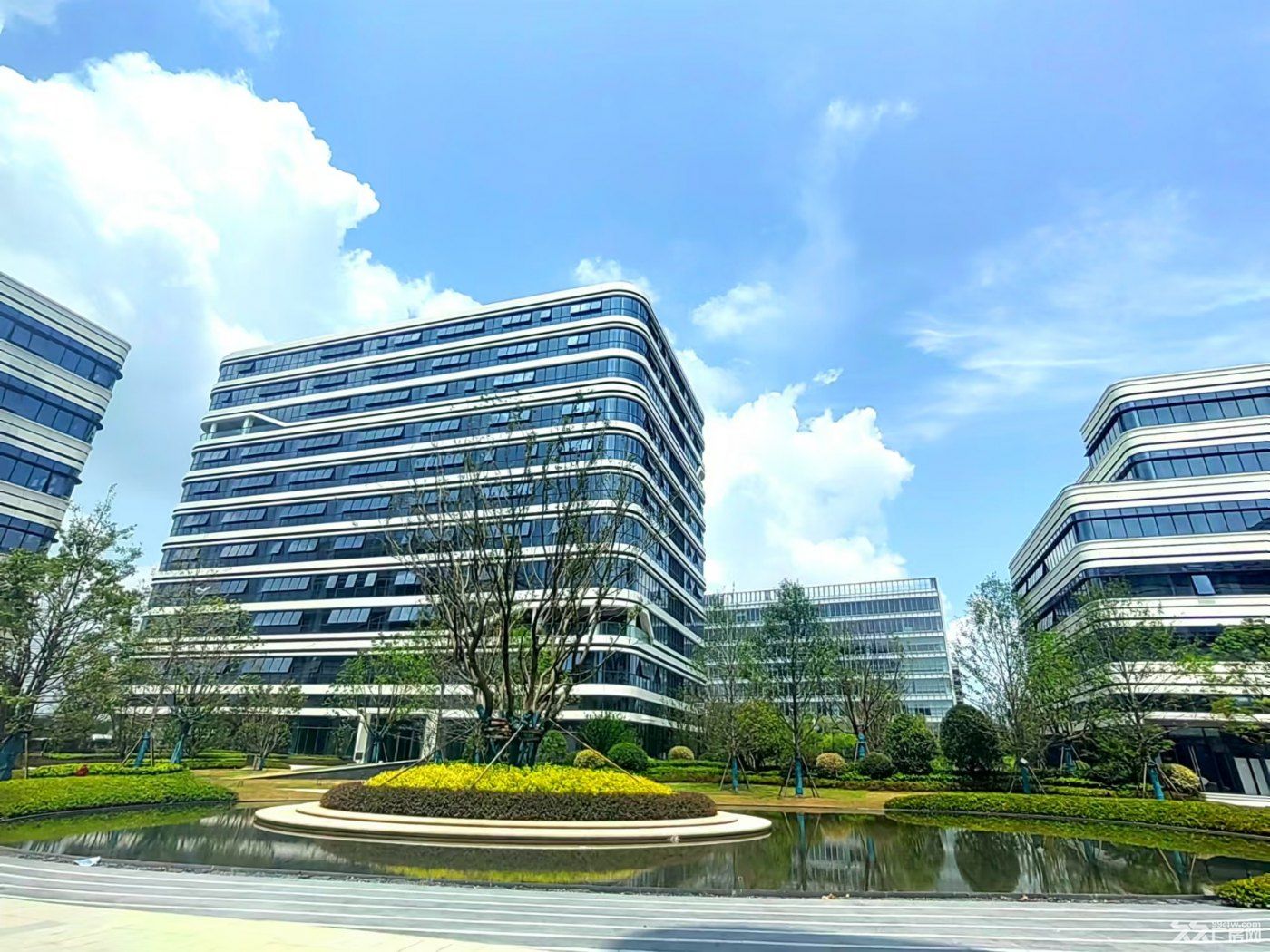 全新园区厂房800平起租 可租可售 分割小面积120平-700平 - 6