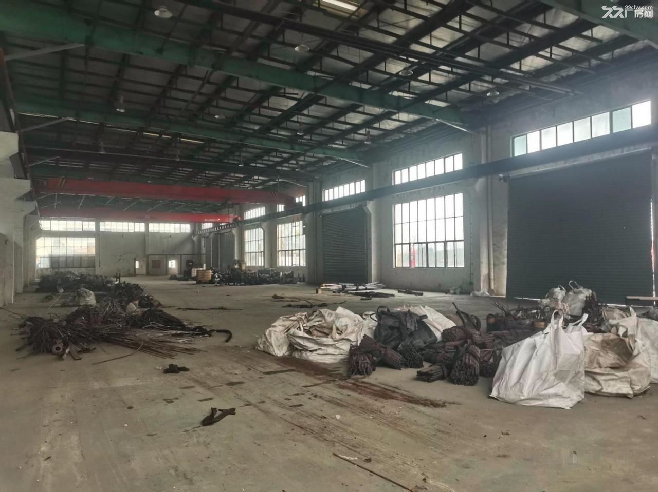 无出租石浦标准带多部行车厂房,1500平方,纯车间