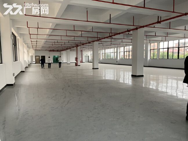 花都镜湖工业区分租二楼厂房800平，带装修，现成办公室，可办环评
