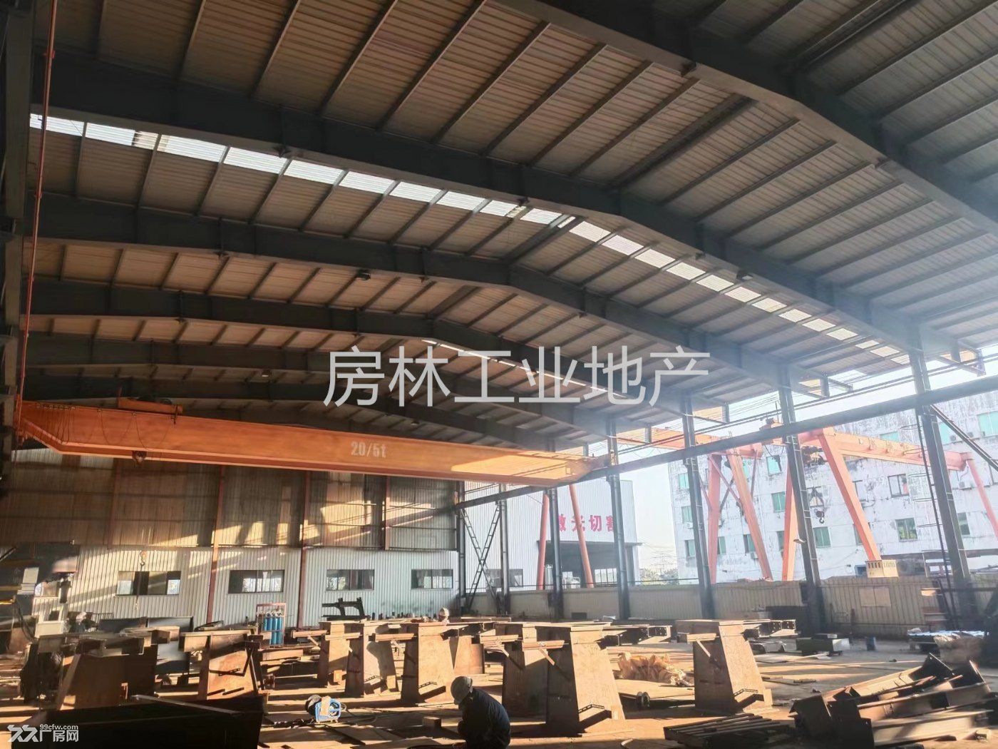 南通崇川区 5千平钢结构厂房 20吨行车 大型车辆直接进车间 - 5