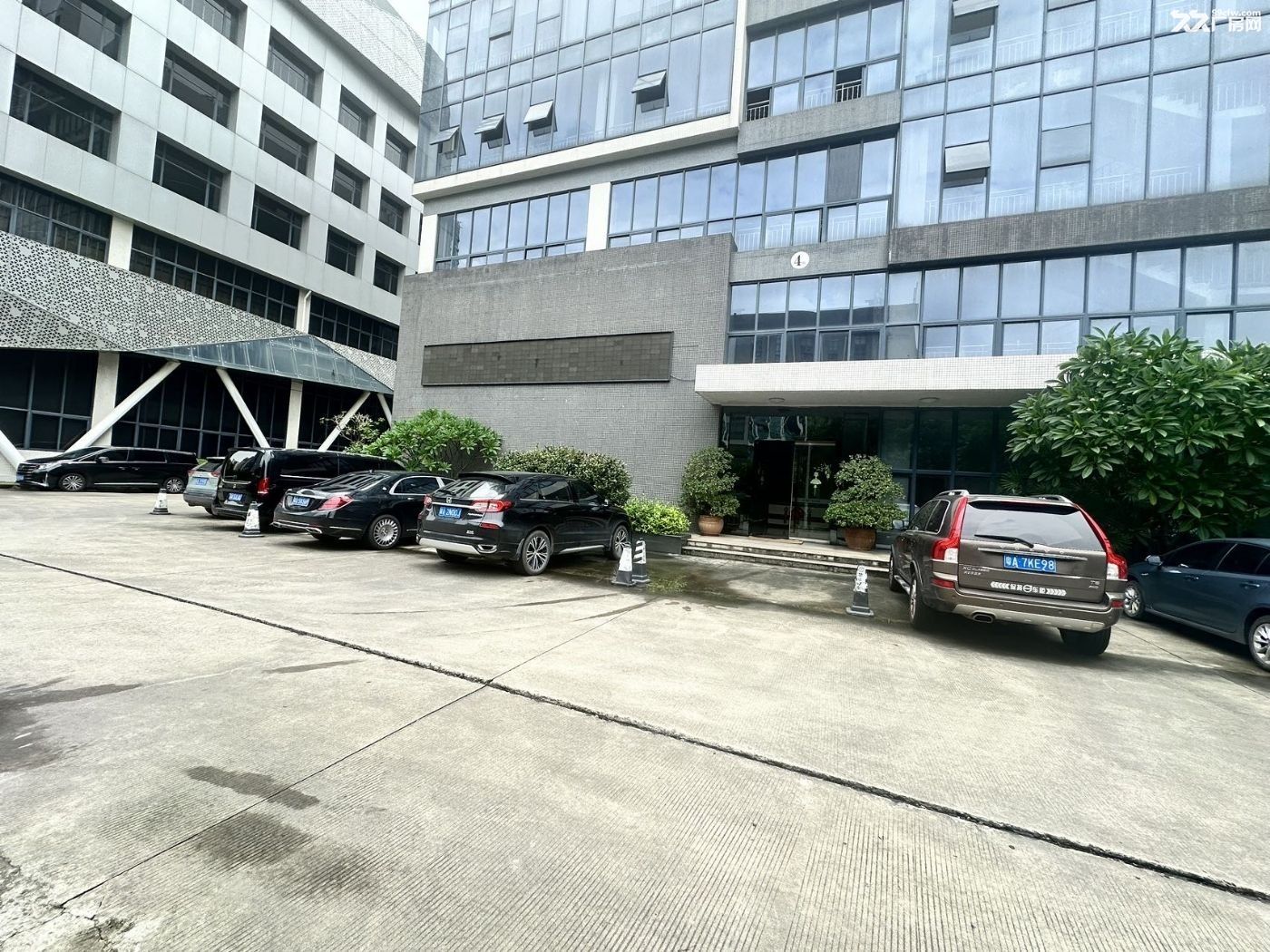 黄埔区萝岗独栋厂房 ,2-4 楼出租