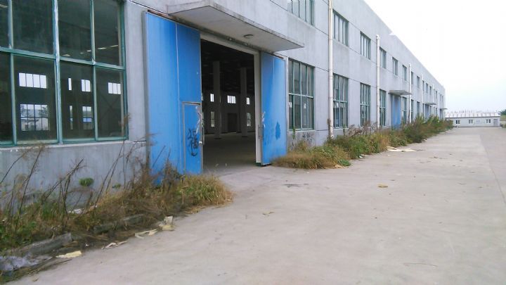 2200平方米一层厂房出租,高9米,有行车 可分租