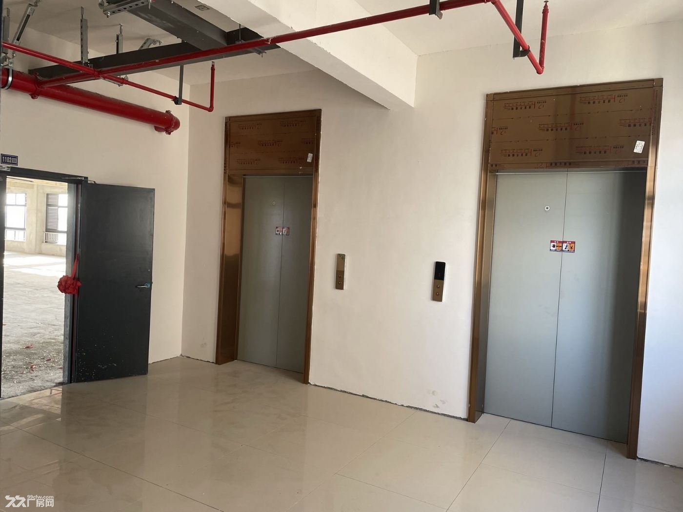 小厂房出租，适合展厅仓库淘宝办公使用 - 2