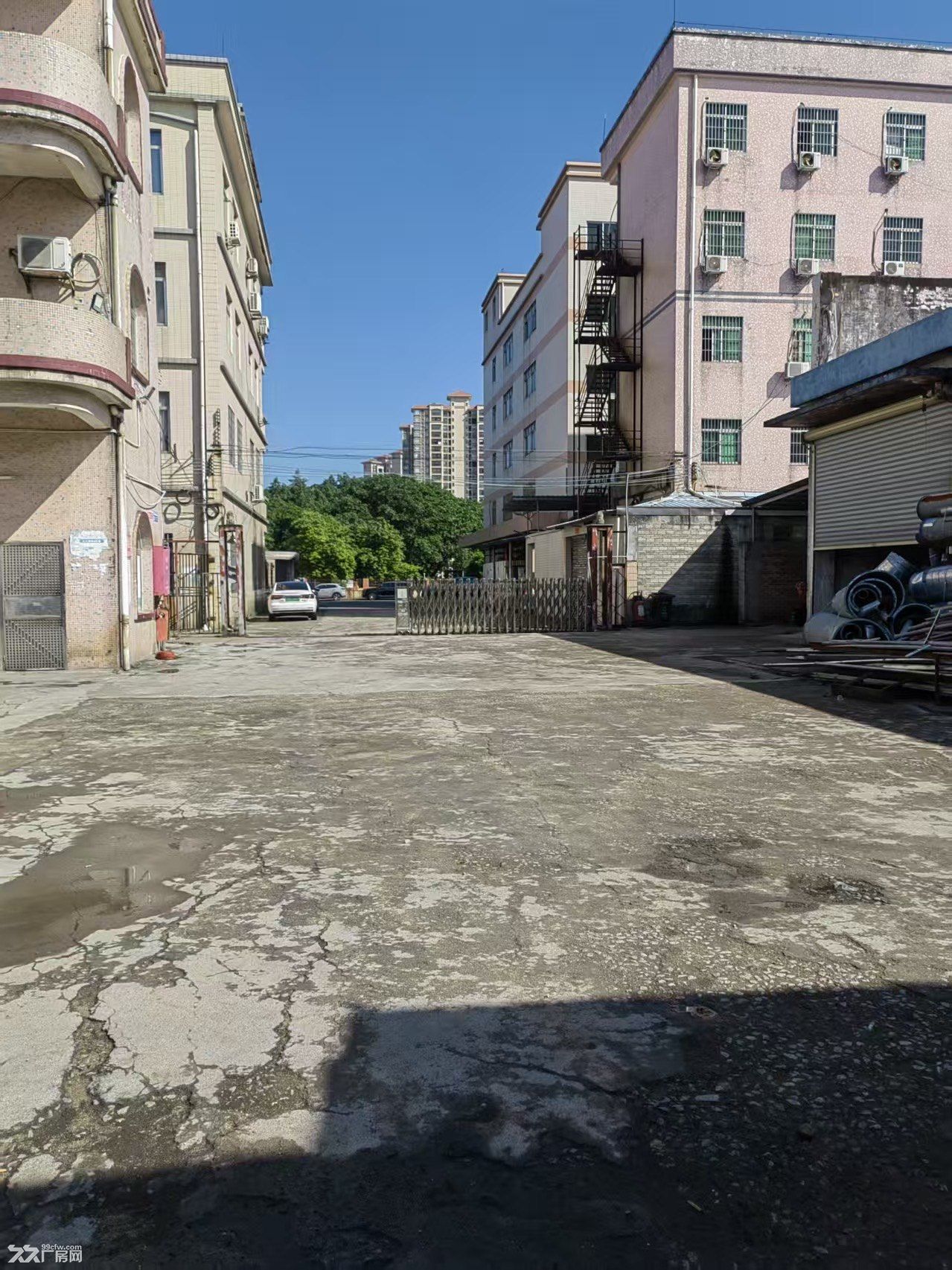 镇南工业城8000㎡厂房租售 - 2