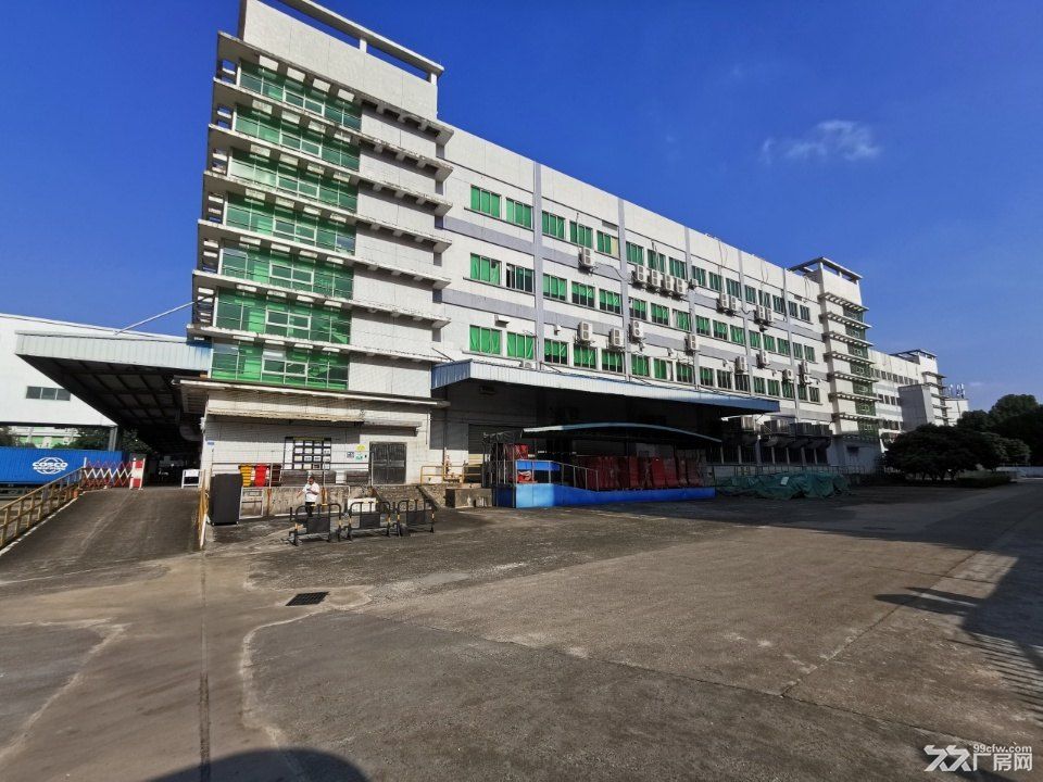 观澜梅观高速出口单层10865平厂房出租