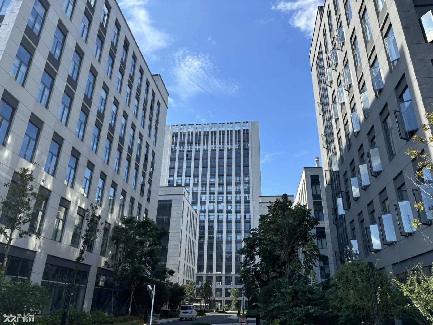 光谷七路优质园区厂房出租 - 6