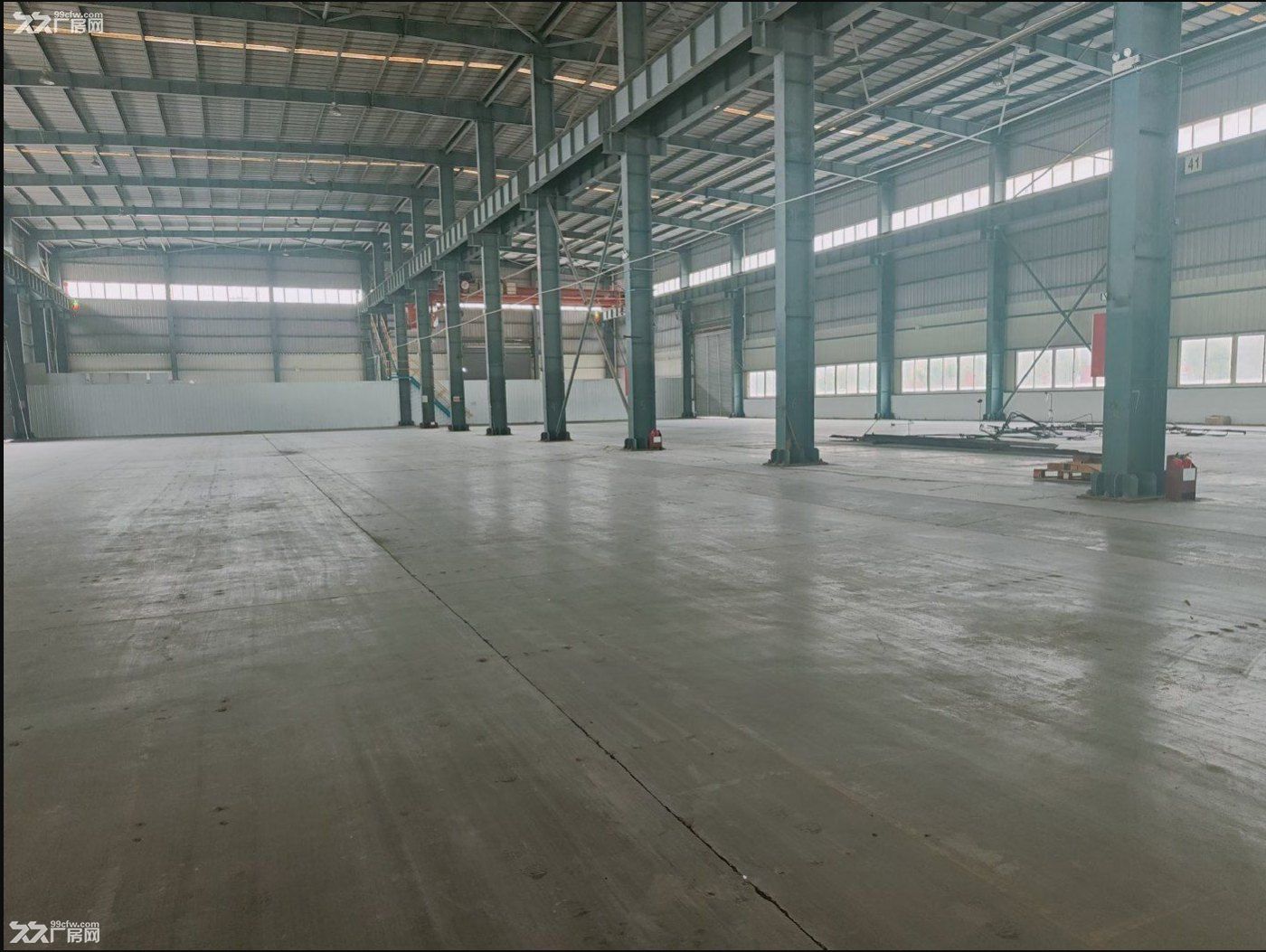 标准工业厂房和硬化及半硬化空地 - 2