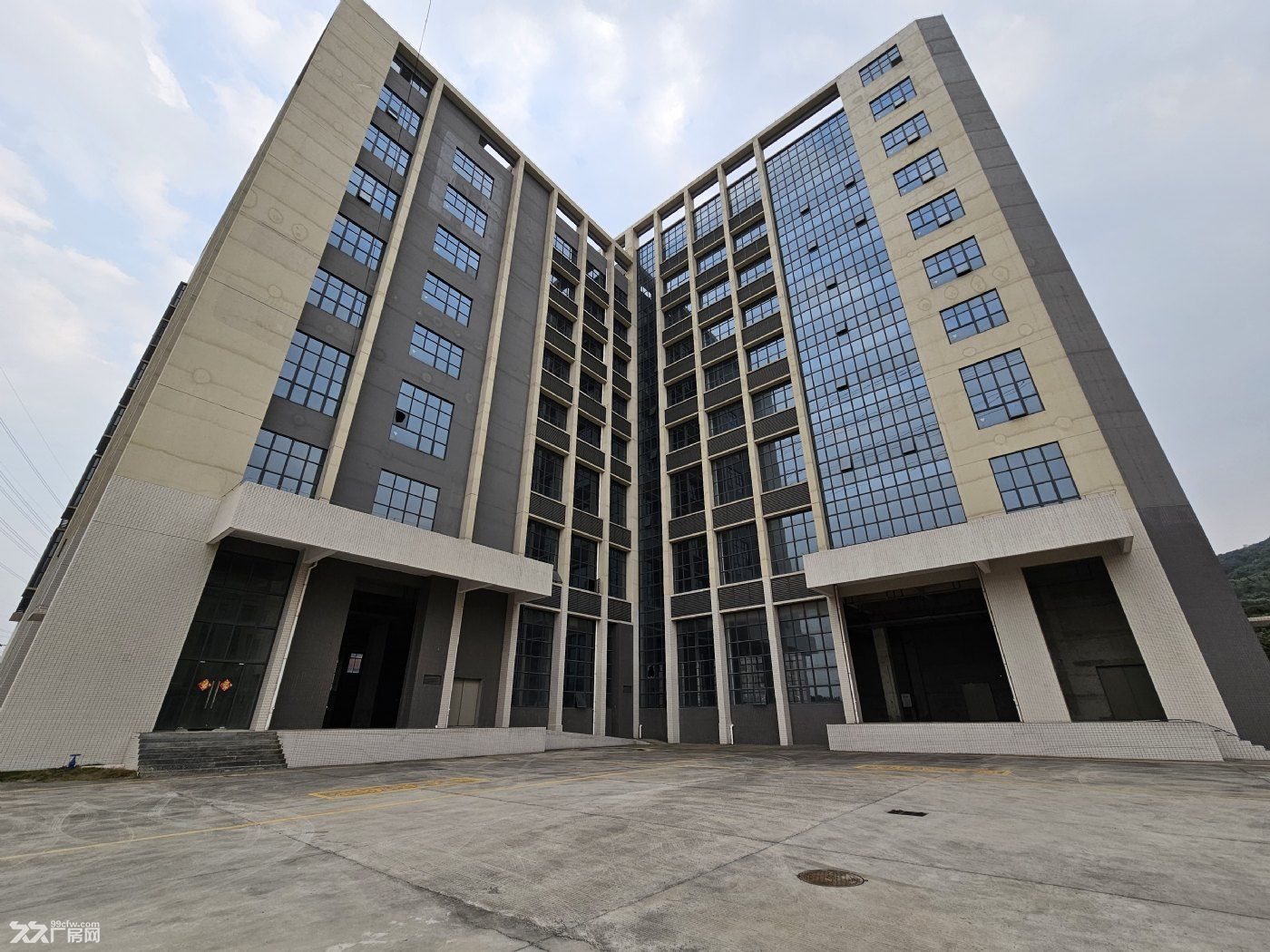 黄埔区云铺街道高台仓出租，M2工业用地，有红本，可环评！