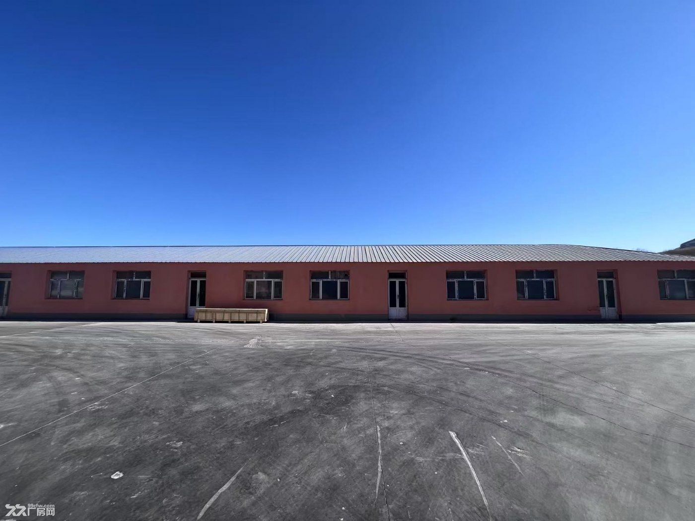 出售实体工厂手续齐全，有房本，化工园区，位置好，不扰民，交通方便，可进大车 - 7
