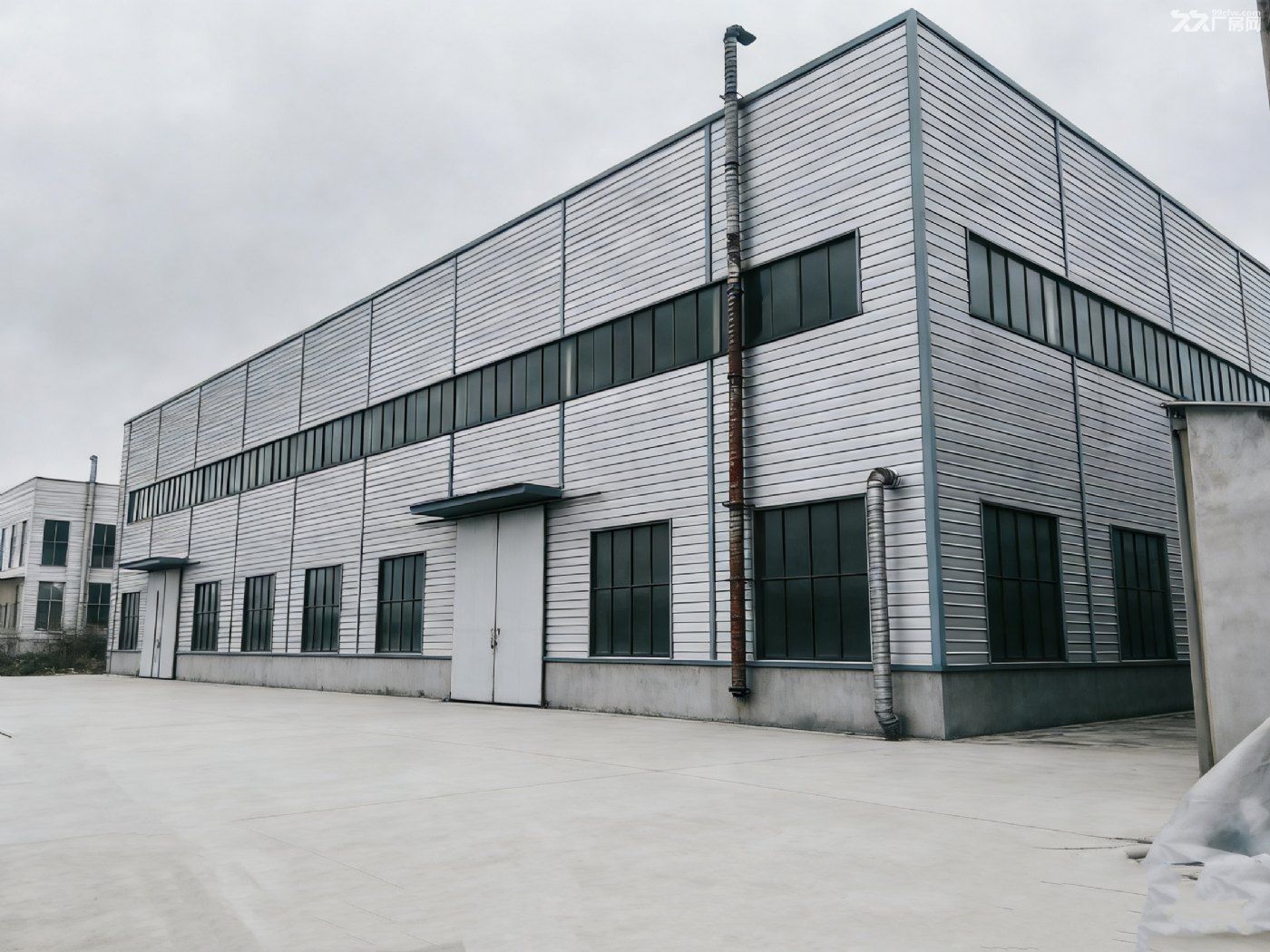 绍兴诸暨店口杨梅桥工业园区3300方单层钢架厂房出租